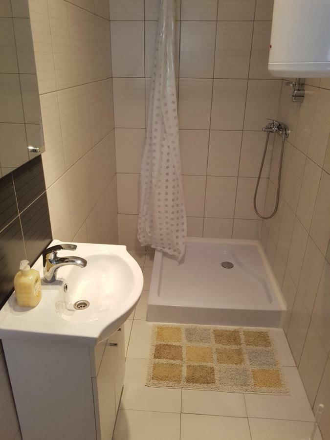 Mara Apartment *